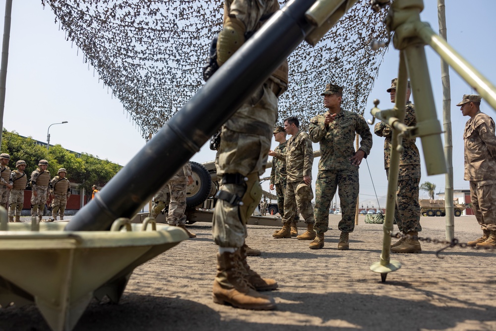 U.S. Marine Corps Forces, South, attends Infantería de Marina del Perú static display