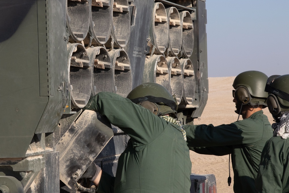 Italian soldiers prepare for a dry fire rehearsal during Exercise Ferocious Falcon 5