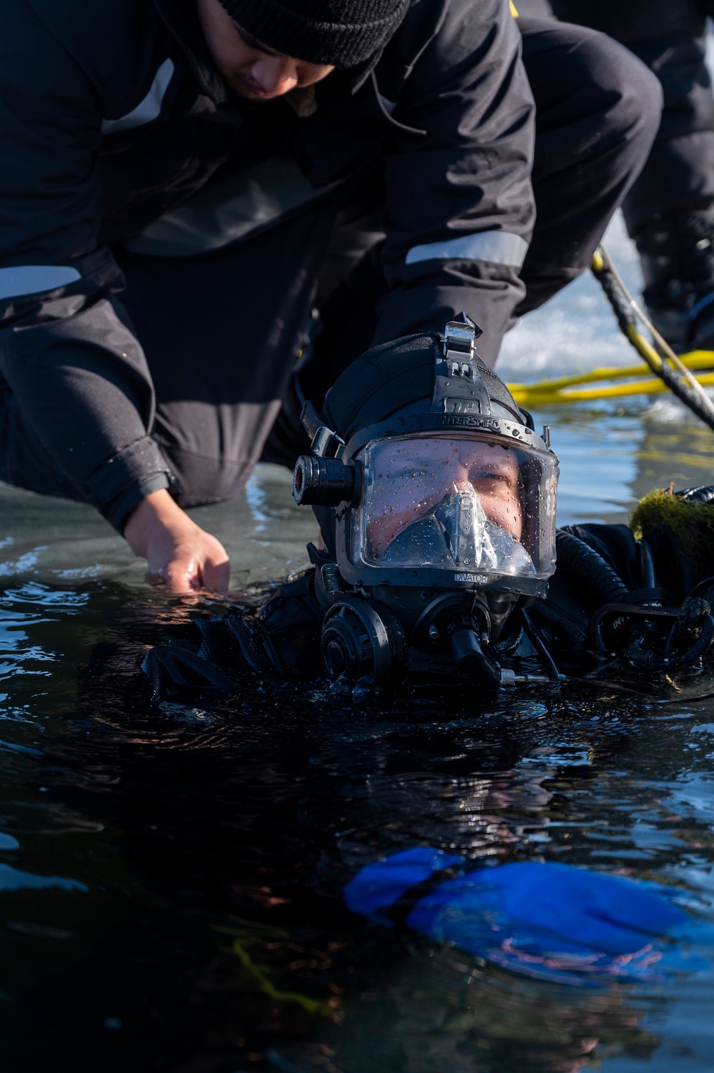 Navy Explosive Ordnance Disposal Hosts Arctic Training Exercise Snow Crab Ex 24-1