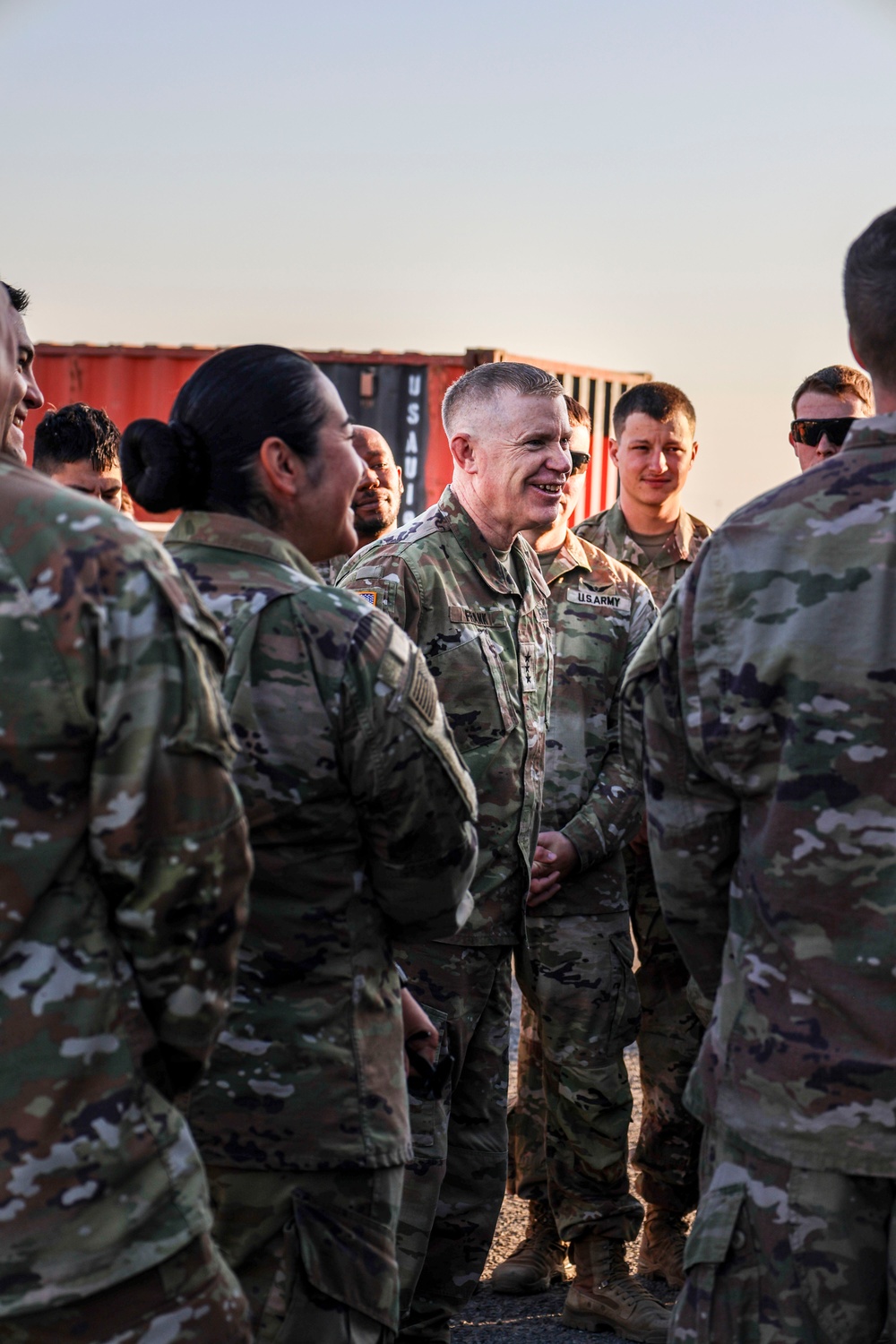 Lt.Gen. Frank Visits 82nd CAB