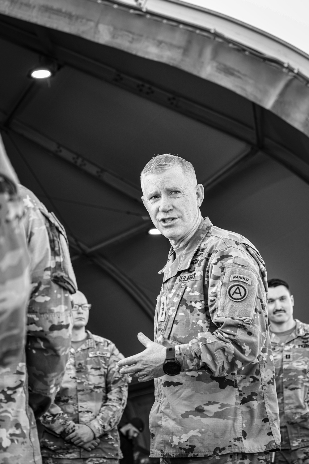 Lt.Gen. Frank Visits 82nd CAB