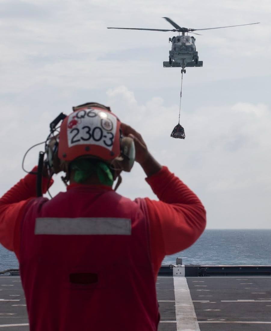 USS Mobile (LCS 26) Vertical Replenishment Training