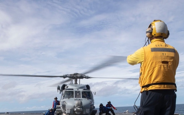 USS Mobile (LCS 26) Vertical Replenishment Training