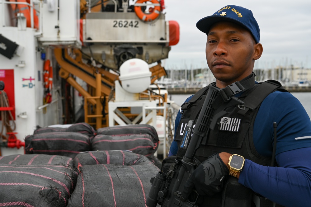 Coast Guard Cutter Resolute returns home, offloads approximately $55M worth of drugs in St. Petersburg