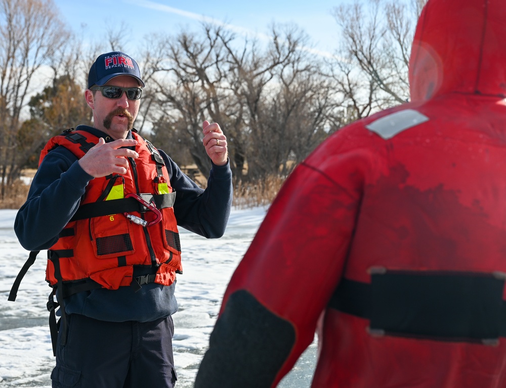Warren FD Conducts Ice Rescue Course