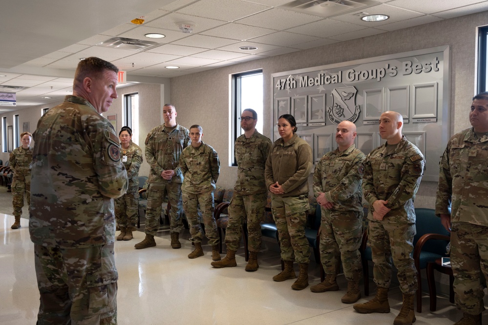 AETC command chief visits Team XL