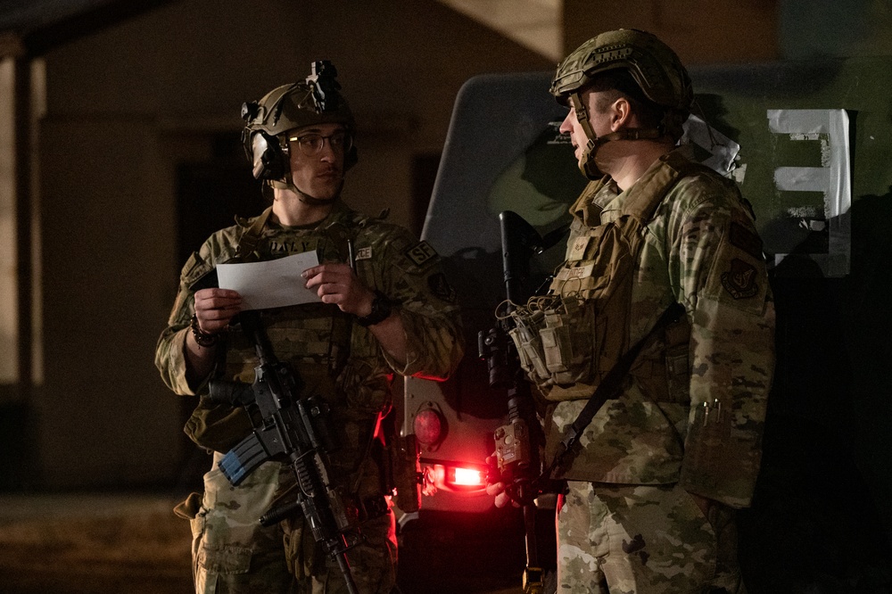 51st SFS practices apprehension during BM24-1