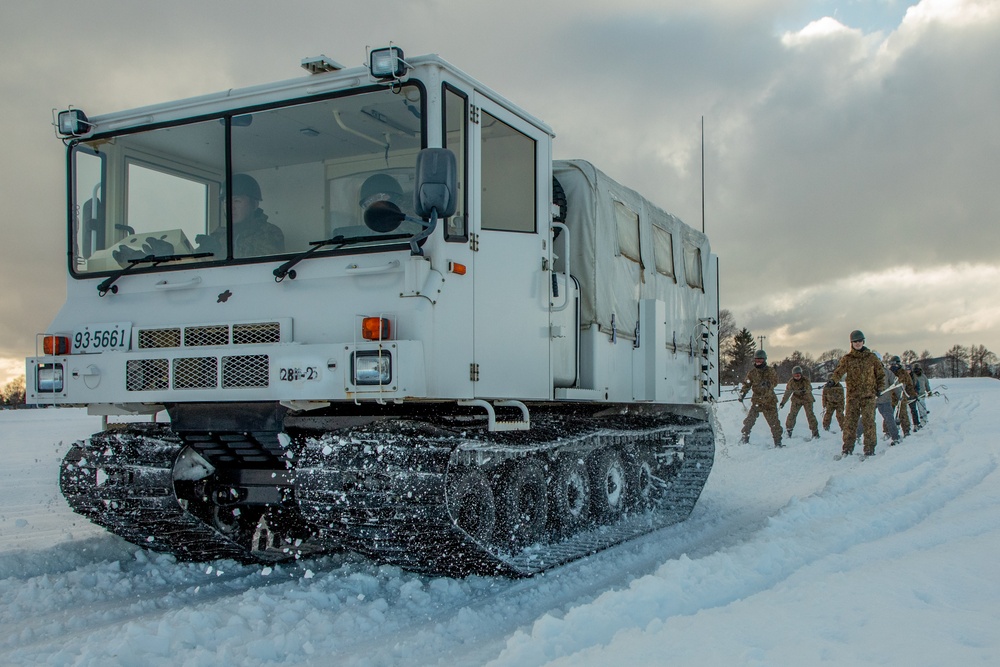 JGSDF and US Paratrooper Snowcat Ski Training, North Wind 24