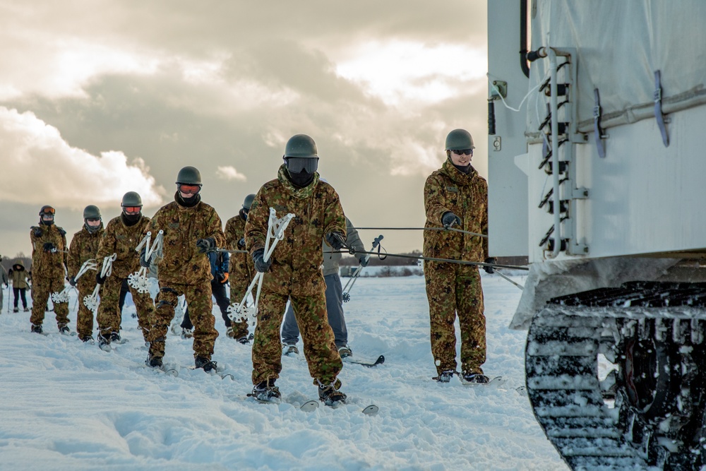 JGSDF and US Paratrooper Snowcat Ski Training, North Wind 24