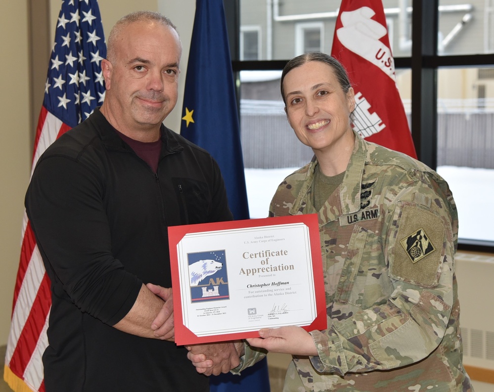 Christopher Hoffman receives Outstanding Engineer/Scientist Award