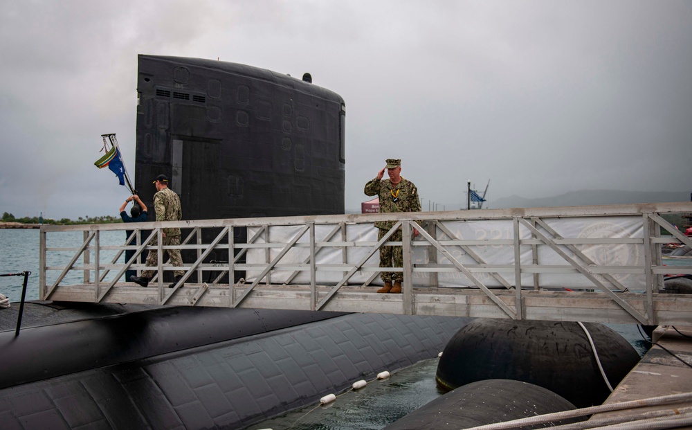 Adm. William Houston Visits Guam Units