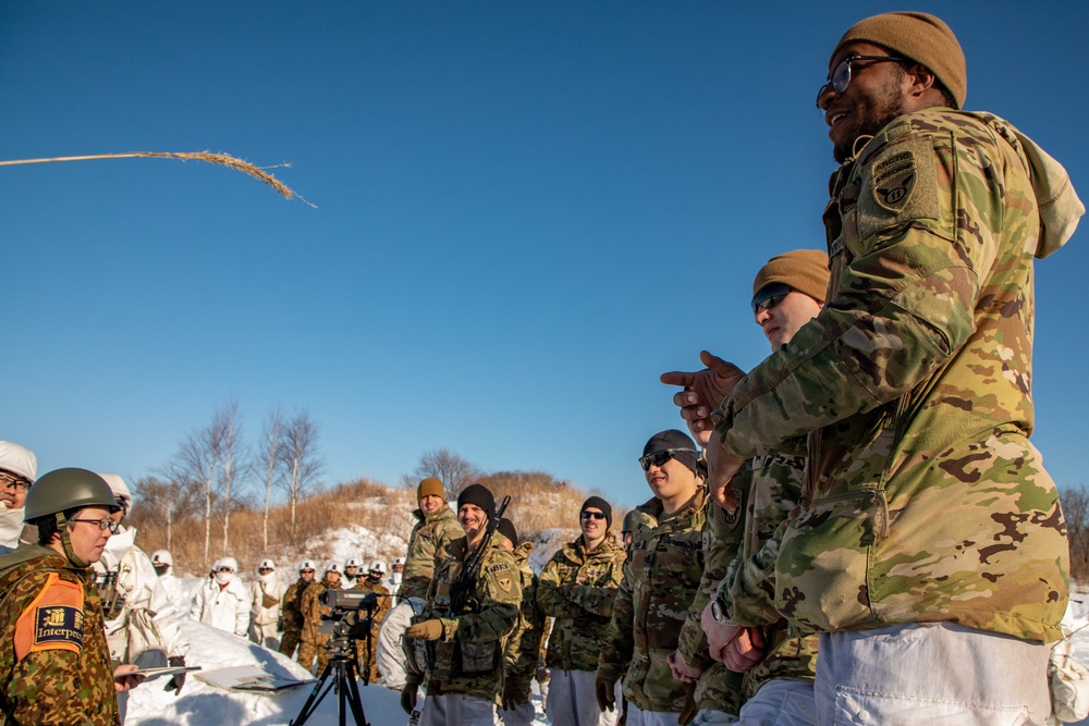 DVIDS - Images - JGSDF and US Paratrooper Mortar Training, North Wind ...