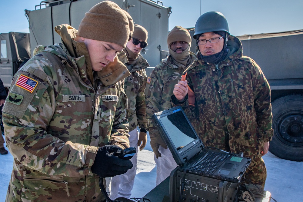 JGSDF and U.S. Paratrooper Signal Equipment Training, North Wind 24