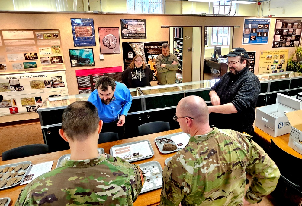 Garrison leaders visit Mississippi Valley Archaeology Center; learn about archiving Fort McCoy artifacts