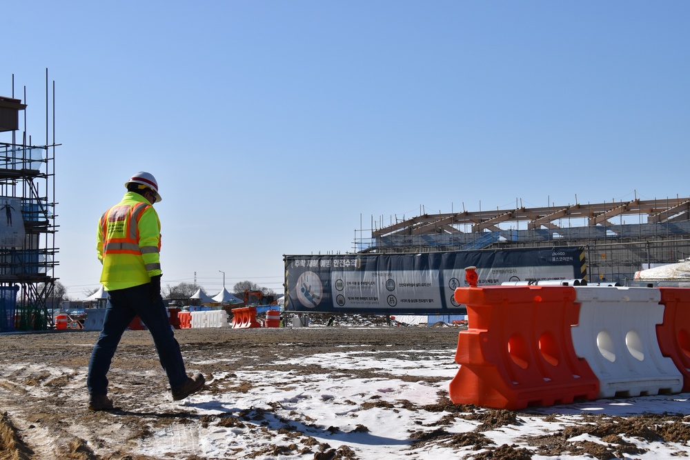 Army engineers construct vehicle maintenance facilities on Camp Humphreys, South Korea