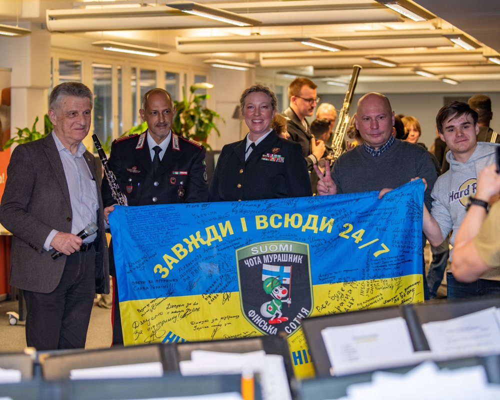 NAVEUR-NAVAF Band performs at Help Center for Ukrainians in Helsinki