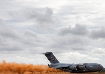 Paratroopers train on aeromedical evacuations, build airborne capabilities