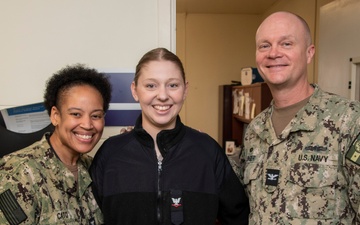 NMRTC, Bethesda Leadership announce Sailors of the Quarter