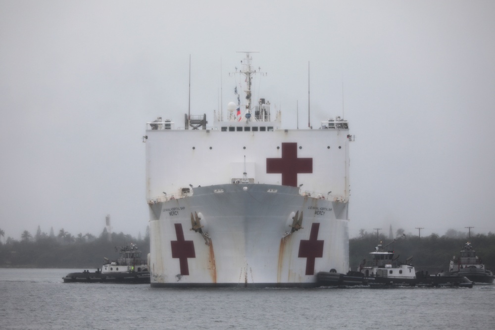 USNS Mercy Arrives at Pearl Harbor