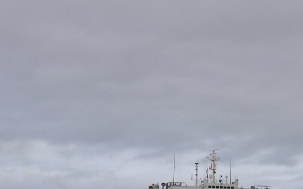 USNS Mercy Arrives at Pearl Harbor