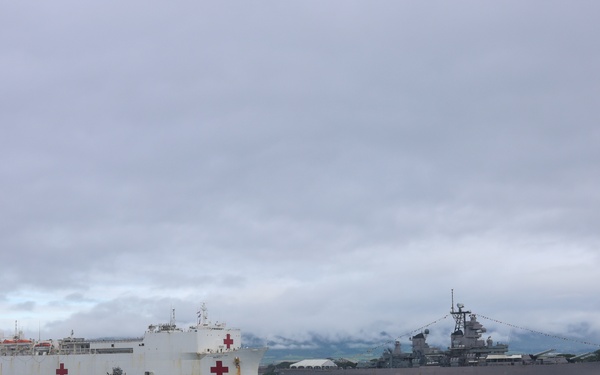 USNS Mercy Arrives at Pearl Harbor