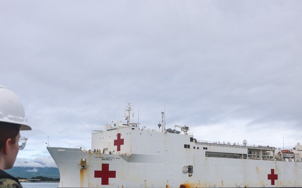 USNS Mercy Arrives at Pearl Harbor