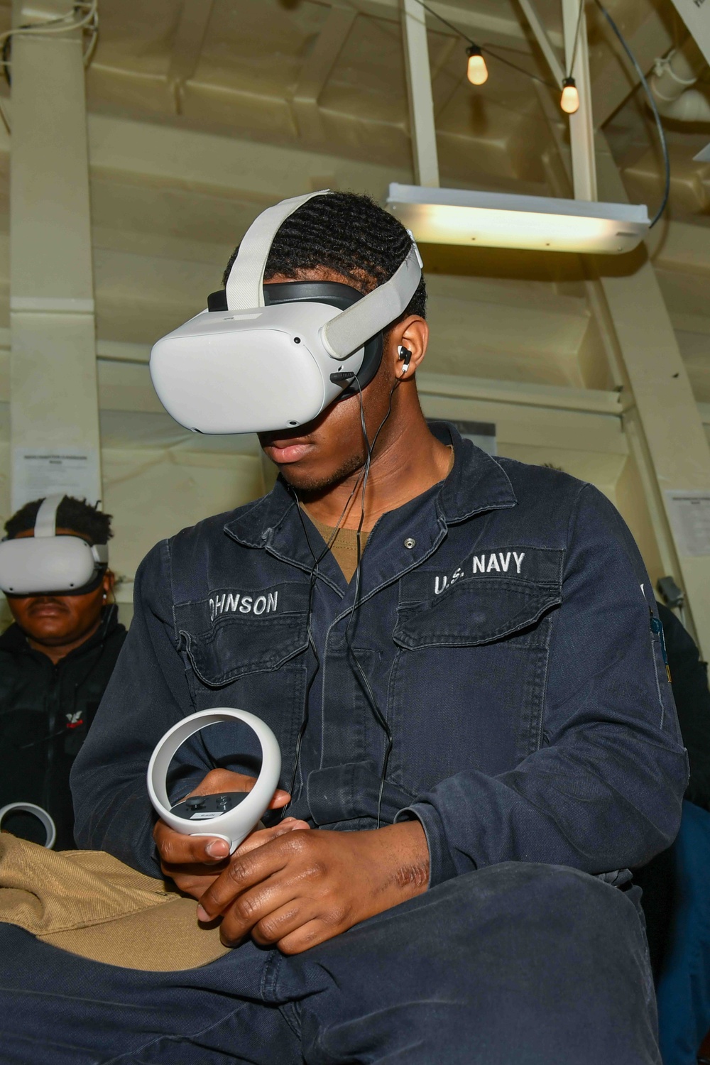 Boxer Sailors Participate in VR Suicide Prevention Pilot Program