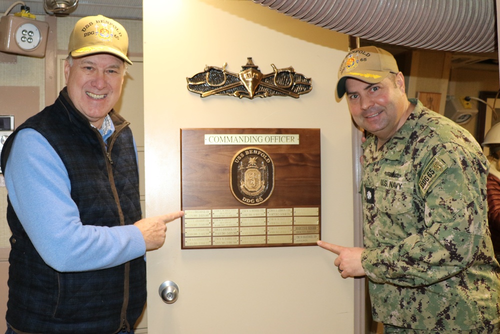 Adm. Mark Ferguson III (ret.) Visits USS Benfold (DDG 65)