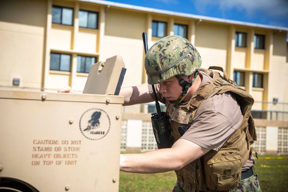 NMCB 133 Conducts CPX on Camp Covington