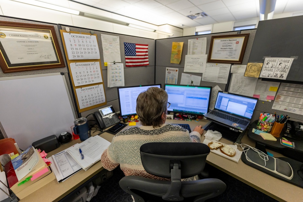 Headwaters Highlights: Contract specialist jobs rise in demand throughout government agencies