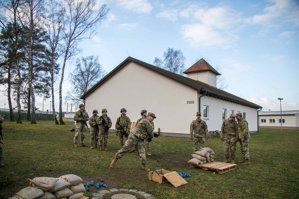 7th Army NCOA: Employ Hand Grenade