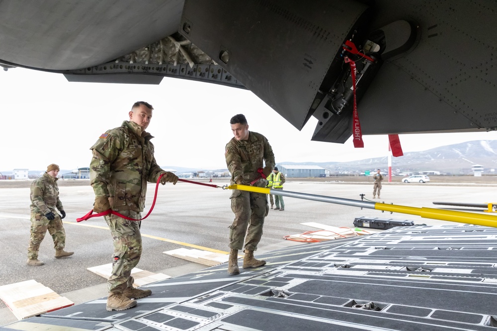 1-126th Aviation Regiment enhances skills while enhancing equipment