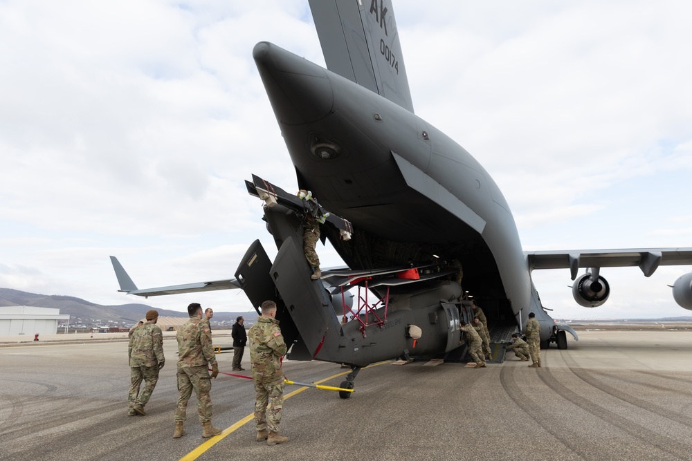 1-126th Aviation Regiment enhances skills while enhancing equipment