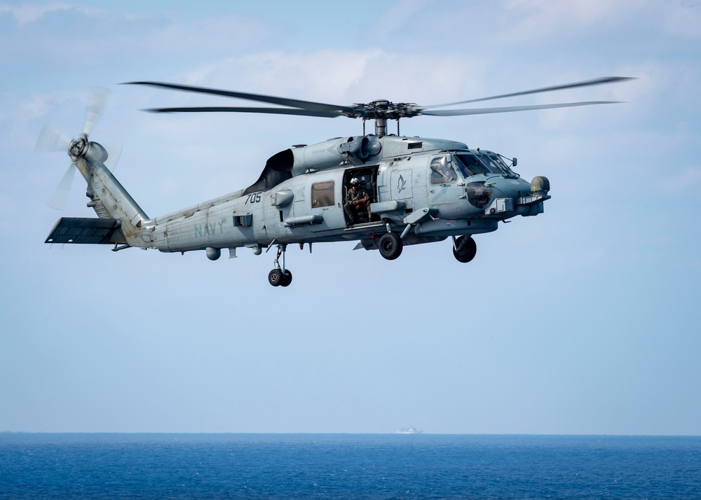 USS Carl Vinson (CVN 70) Conducts Flight Operations