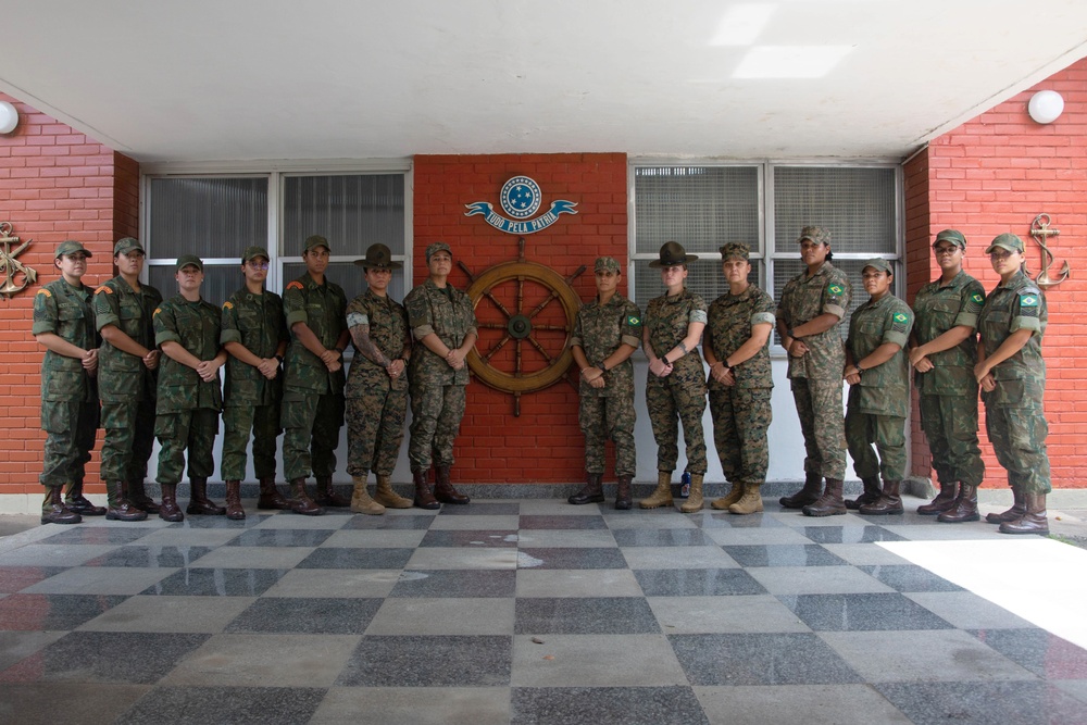 U.S. and Brazilian Marines meet to discuss integration of Brazilian male and female recruits