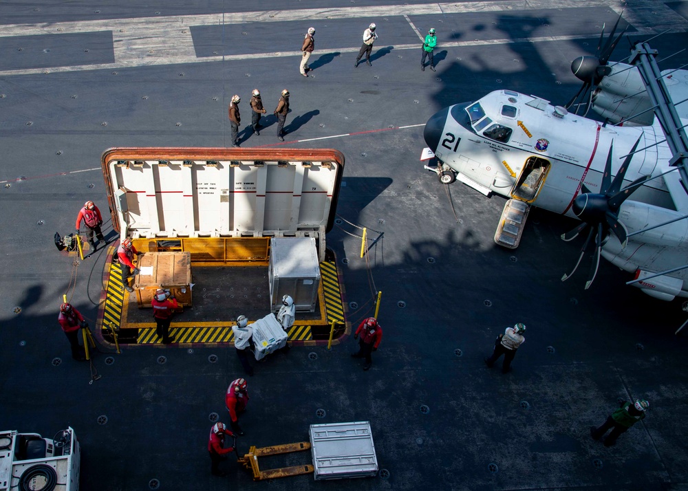USS Carl Vinson (CVN 70) Conducts Flight Operations