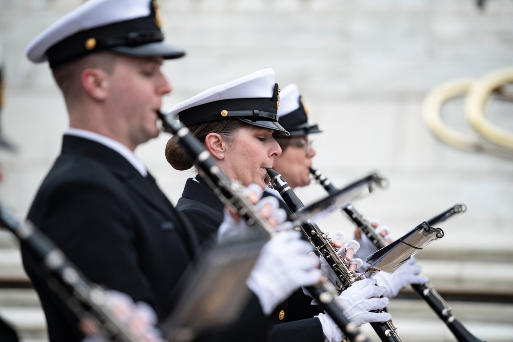 Chief of Naval Operations for the Republic of Korea Adm. Yang Yong-mo Participates in a Navy Full Honors Wreath-Laying Ceremony