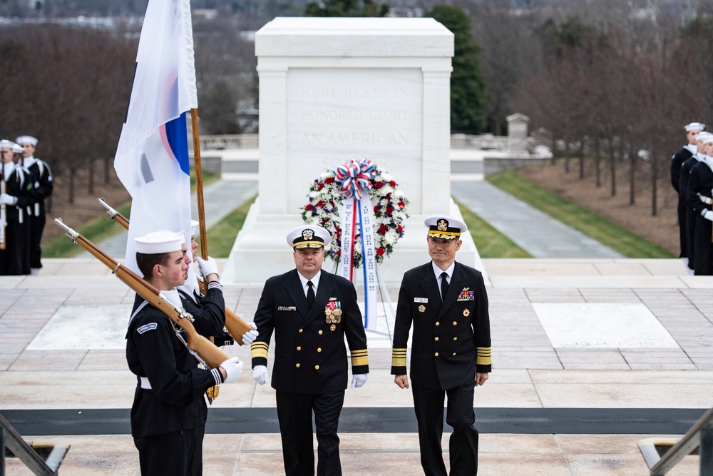 Chief of Naval Operations for the Republic of Korea Adm. Yang Yong-mo Participates in a Navy Full Honors Wreath-Laying Ceremony