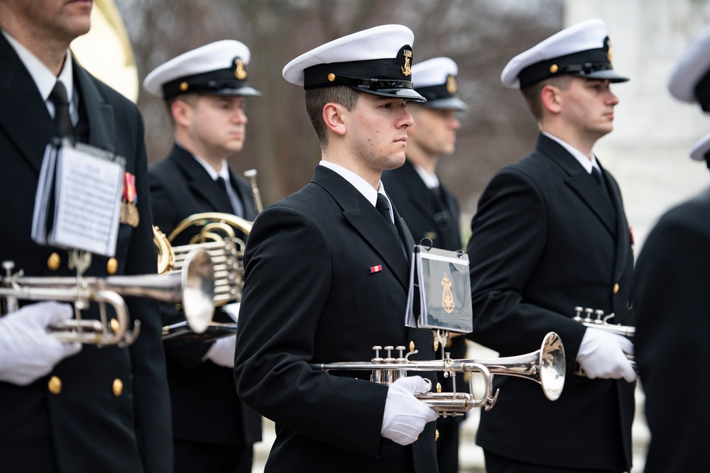 Chief of Naval Operations for the Republic of Korea Adm. Yang Yong-mo Participates in a Navy Full Honors Wreath-Laying Ceremony