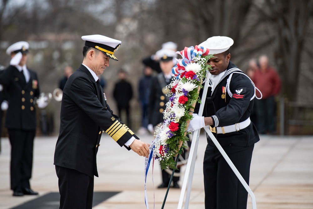 Chief of Naval Operations for the Republic of Korea Adm. Yang Yong-mo Participates in a Navy Full Honors Wreath-Laying Ceremony