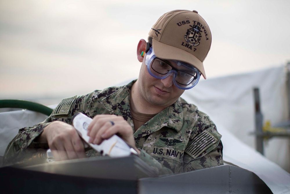 Flight deck maintenance