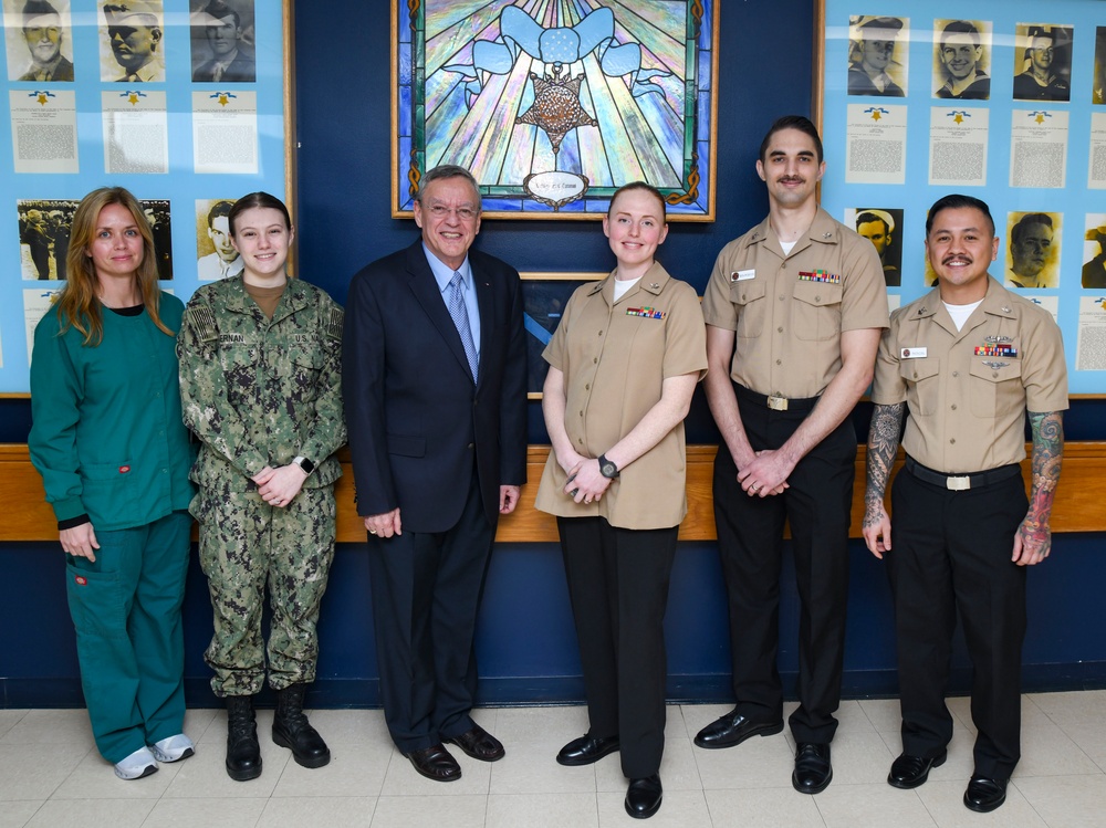 NMCCL hosts Assistant Secretary of Defense for Health Affairs for facility visit