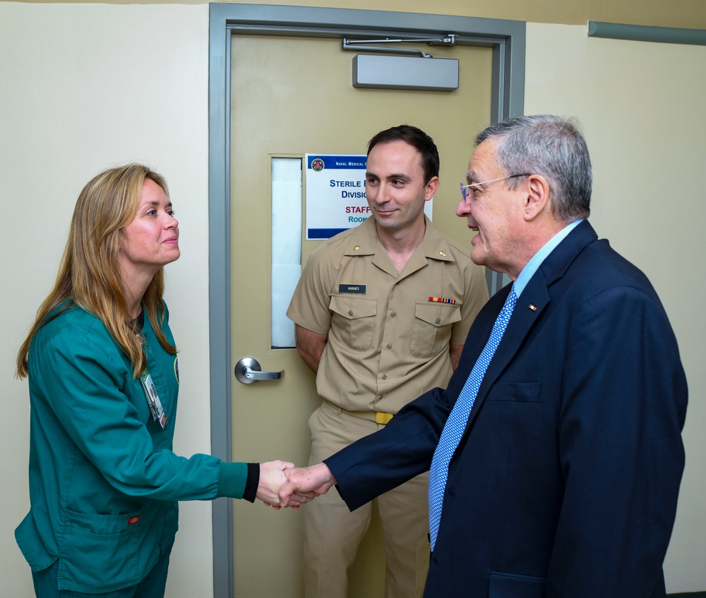 NMCCL hosts Assistant Secretary of Defense for Health Affairs for facility visit