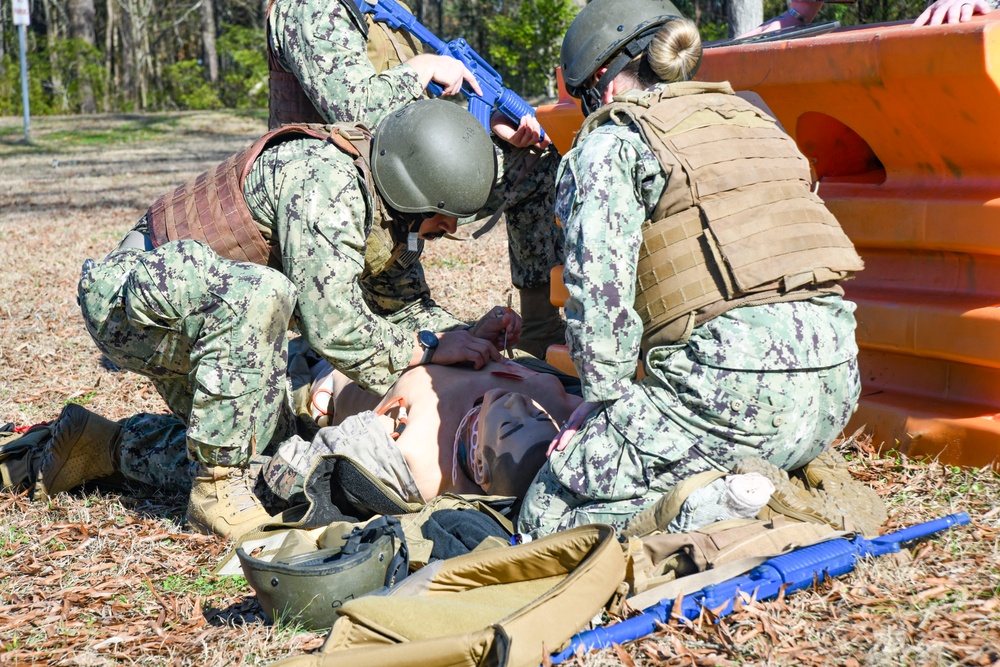 NMCCL hosts Assistant Secretary of Defense for Health Affairs for facility visit