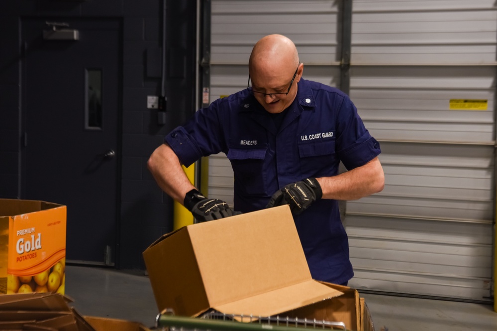 Coast Guard volunteers at Greater Cleveland Food Bank