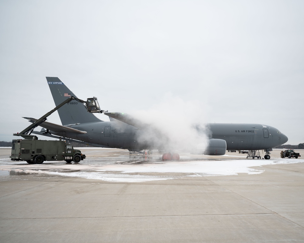 Deicing KC-46