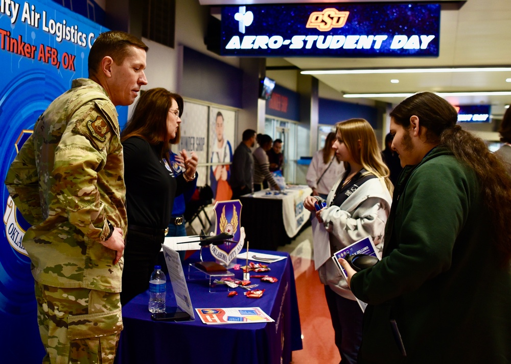 The OC-ALC Represents Team Tinker at the 2023 OKC Thunder’s Aero-Student Day