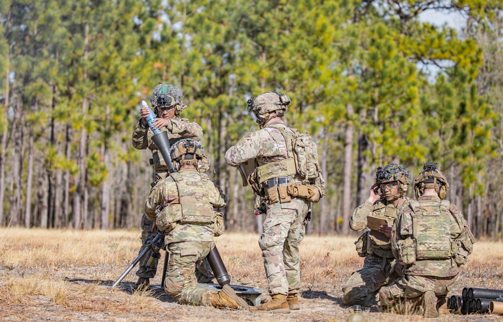 DVIDS - Images - 82nd ABN DIV Paratroopers conduct brigade live-fire ...