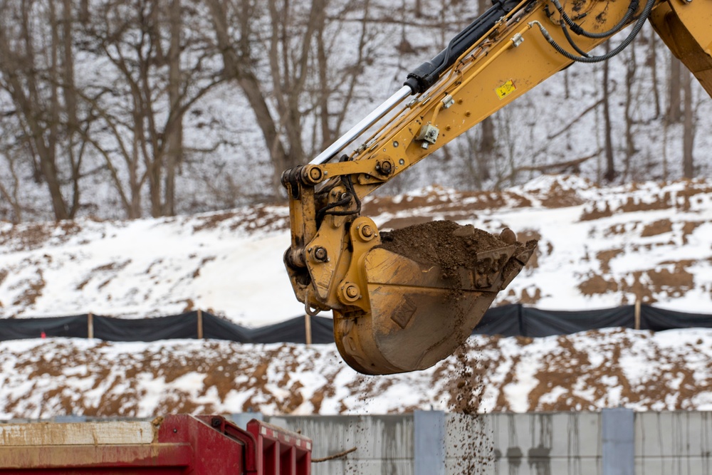 Preparation work continues for construction of new navigation chamber at Montgomery Locks and Dam