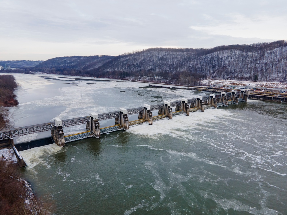 Preparation work continues for construction of new navigation chamber at Montgomery Locks and Dam